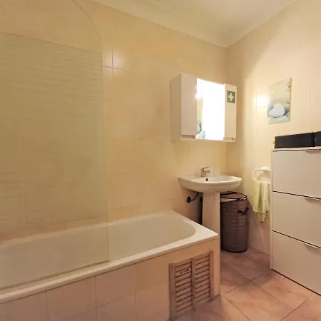 Paraiso Sol Rocha Ocean Apartment *