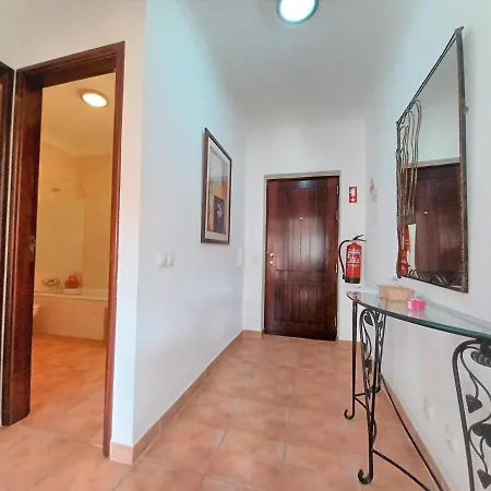 Paraiso Sol Rocha Ocean Apartment *